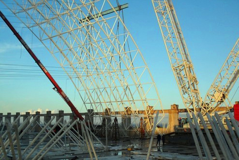 霸州枝江五柳树市场北大门网架工程